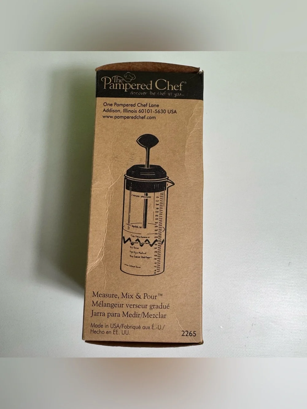 Pampered Chef Measure, Mix & Pour salad dressing mixer - Picture 5 of 6